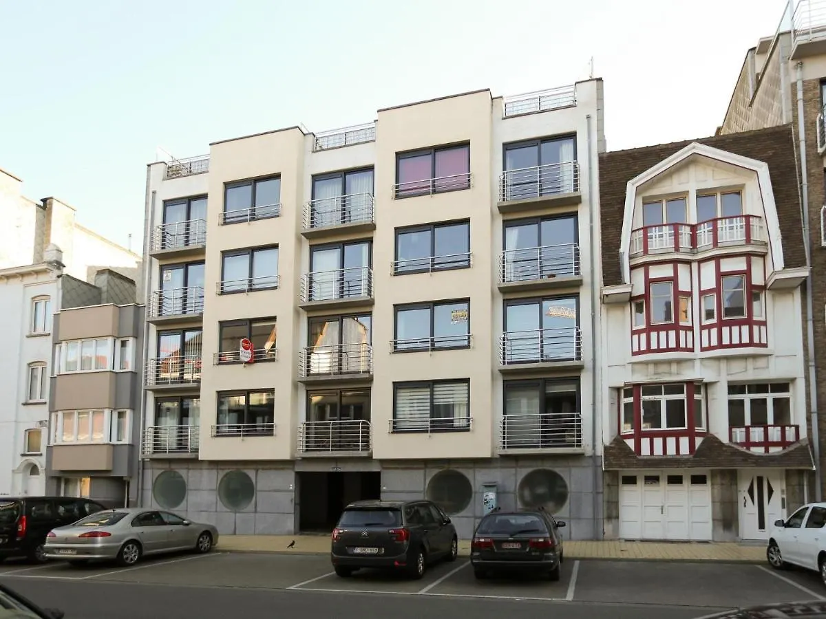 Princess 2 Located Close To The Center And Dike 미들케르케